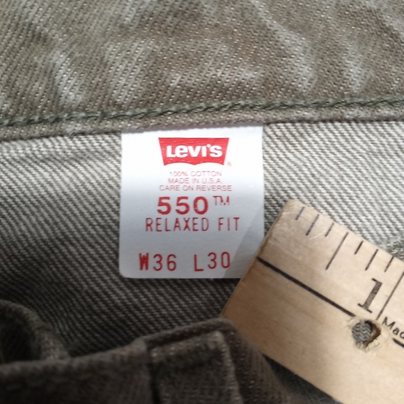 Vintage Levi's 550 Relaxed Fit Straight Leg Olive Green Jeans Mens Sz 36×30 USA - Picture 2 of 14